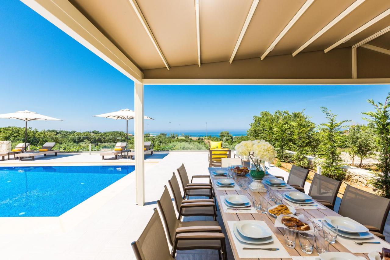 Villa Luxury Cretan With Private Pools