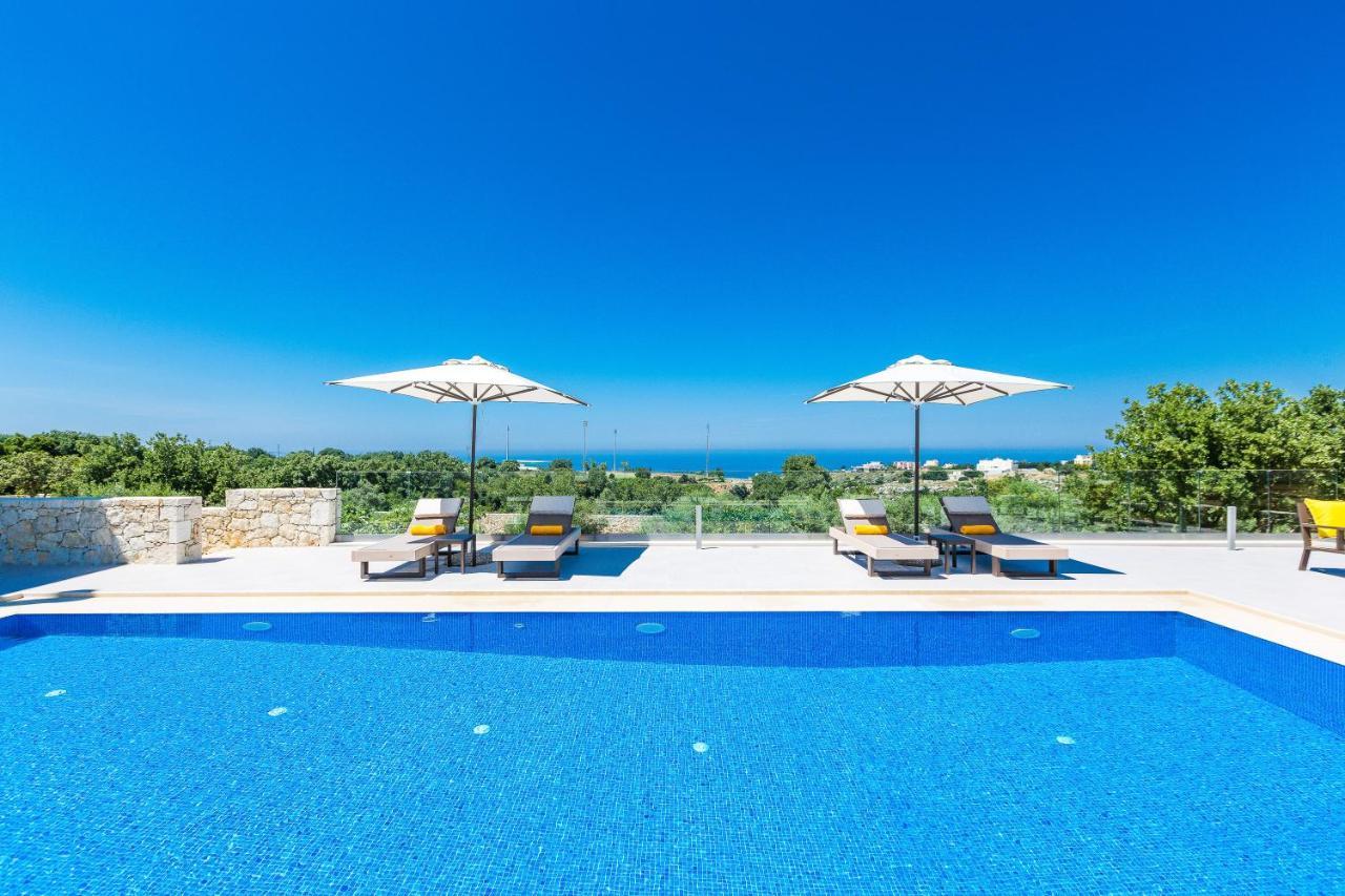 Luxury Cretan With Private Pools *