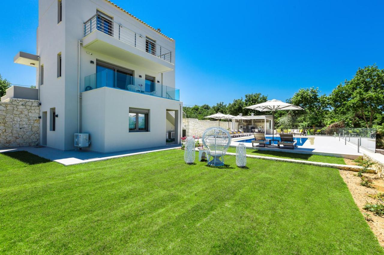 Luxury Cretan With Private Pools Gállos