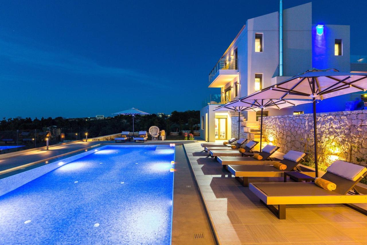 Villa Luxury Cretan With Private Pools *