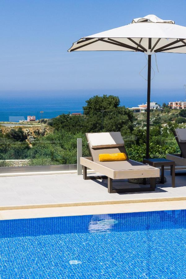 Luxury Cretan With Private Pools Villa *
